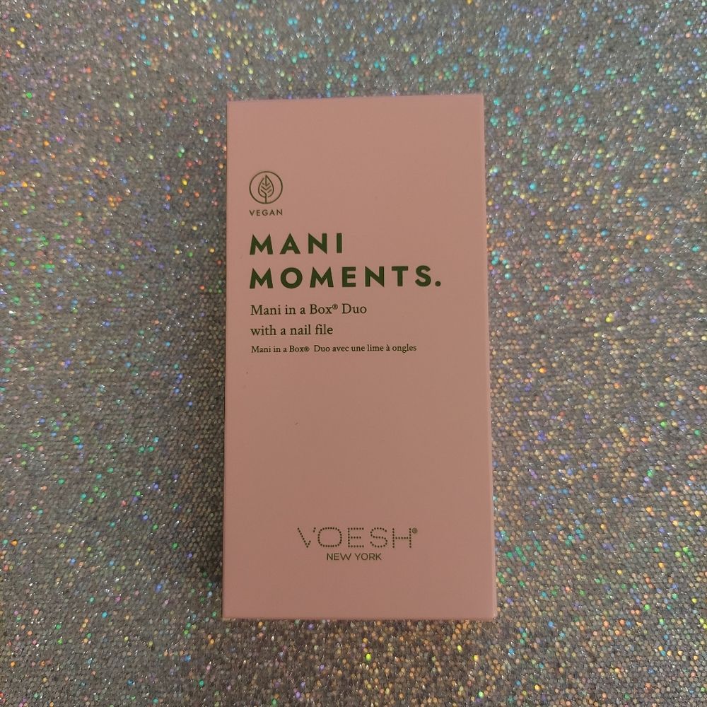 MANI MOMENTS MANI IN A BOX DUO WITH NAIL FILE